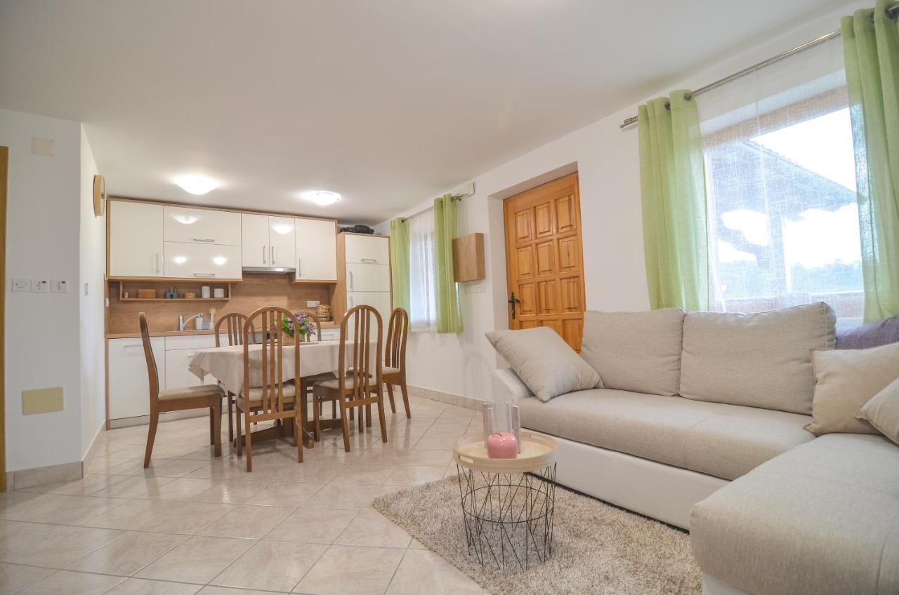 Flower House Podčetrtek Εξωτερικό φωτογραφία